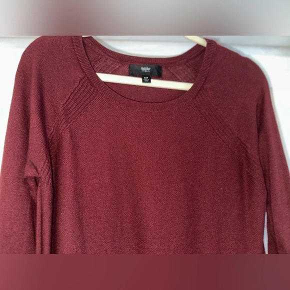 Mossimo Womens Long Sleeve Sweater, Marooon - Picture 5 of 10